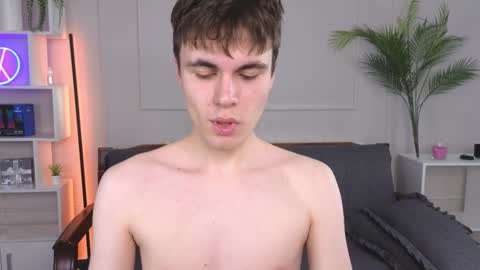 Snapshot of istairee chatting on 01-17-25, 09:39 Maks online show from 01-17-25, 09:39