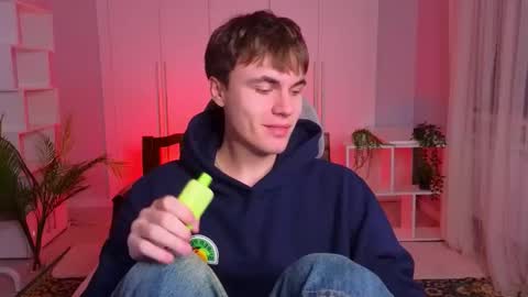 Maks online show from 01-31-25, 10:31