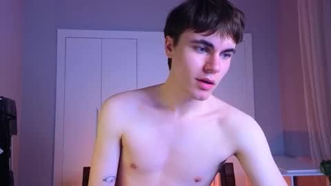 Snapshot of istairee chatting on 03-02-25, 12:54 Maks online show from 03-02-25, 12:54