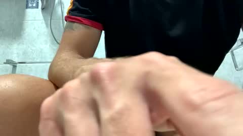 Snapshot of italianbigcock91 chatting on 03-11-26, 07:58 italianbigcock91 online show from 03-11-26, 07:58