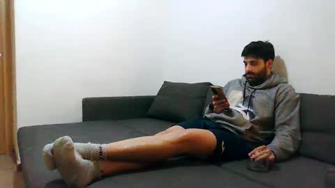 Snapshot of italianboybcn chatting on 01-01-25, 09:09 italianboybcn online show from 01-01-25, 09:09