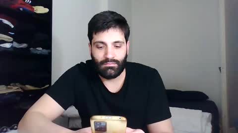 Snapshot of italianboybcn chatting on 01-28-25, 04:08 italianboybcn online show from 01-28-25, 04:08