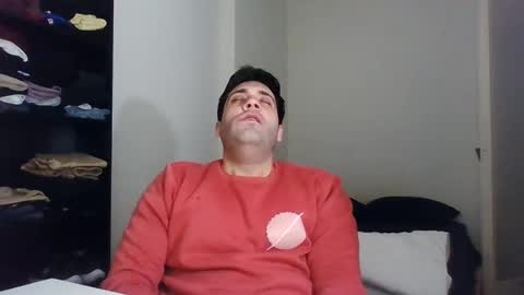 Snapshot of italianboybcn chatting on 01-31-25, 08:01 italianboybcn online show from 01-31-25, 08:01