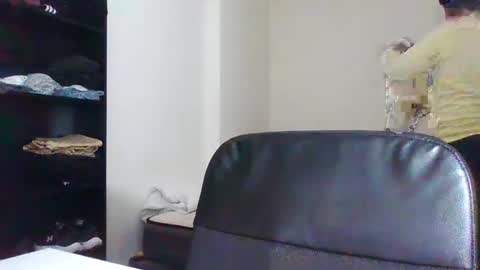 Snapshot of italianboybcn chatting on 02-01-25, 08:18 italianboybcn online show from 02-01-25, 08:18