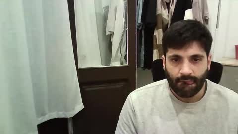 italianboybcn online show from 11-16-25, 09:20