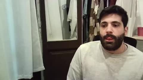 italianboybcn online show from 11-18-25, 07:57
