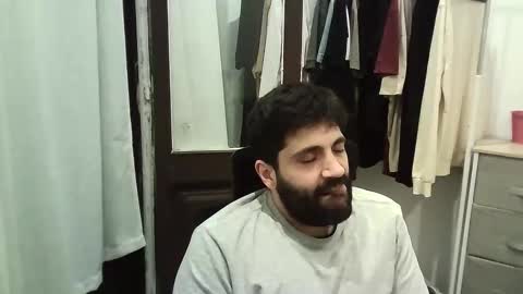 Snapshot of italianboybcn chatting on 12-18-25, 06:58 italianboybcn online show from 12-18-25, 06:58