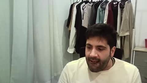 Snapshot of italianboybcn chatting on 01-13-26, 06:29 italianboybcn online show from 01-13-26, 06:29