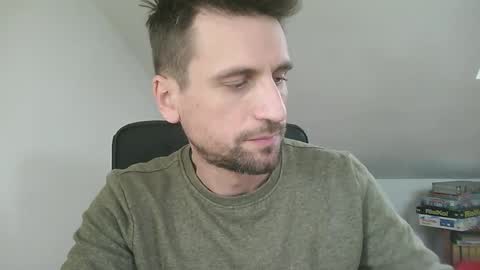 Snapshot of italiano116116 chatting on 02-16-25, 12:21 italiano116116 online show from 02-16-25, 12:21