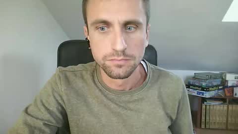 Snapshot of italiano116116 chatting on 10-25-25, 02:13 italiano116116 online show from 10-25-25, 02:13