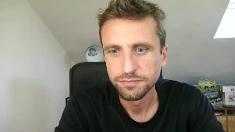 Snapshot of italiano116116 chatting on 06-12-26, 09:08 italiano116116 online show from 06-12-26, 09:08