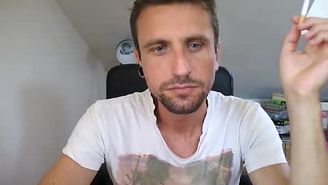 Snapshot of italiano116116 chatting on 06-22-26, 08:22 italiano116116 online show from 06-22-26, 08:22
