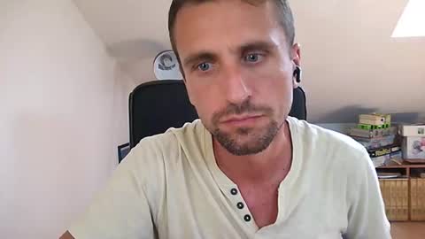 Snapshot of italiano116116 chatting on 07-15-26, 01:38 italiano116116 online show from 07-15-26, 01:38