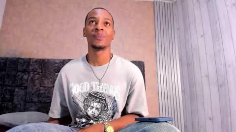 Snapshot of itanxfor chatting on 12-21-25, 01:07 itanxfor online show from 12-21-25, 01:07