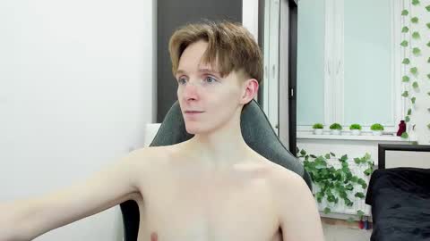 Ethan online show from 03-04-26, 05:19