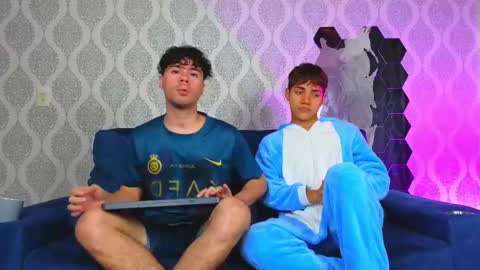 Ithan and Friends online show from 02-11-25, 07:38