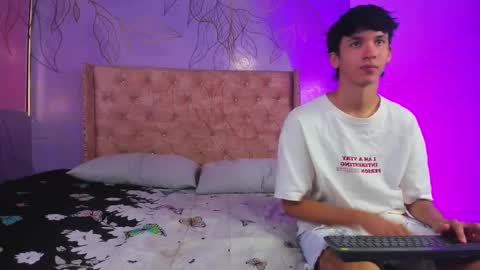 Ithan and Friends online show from 03-12-25, 01:08