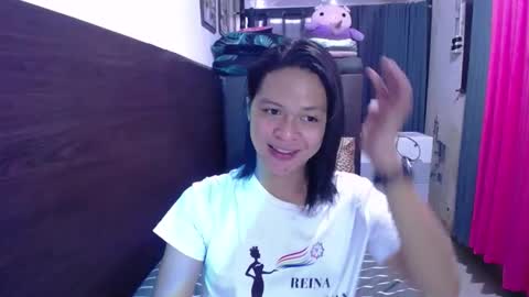 Snapshot of its_asiandave chatting on 12-08-24, 02:28 DAVE online show from 12-08-24, 02:28