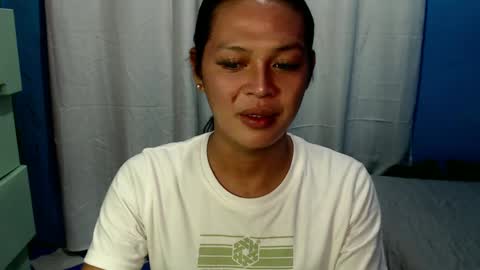 Snapshot of its_asiandave chatting on 03-12-25, 09:35 DAVE online show from 03-12-25, 09:35