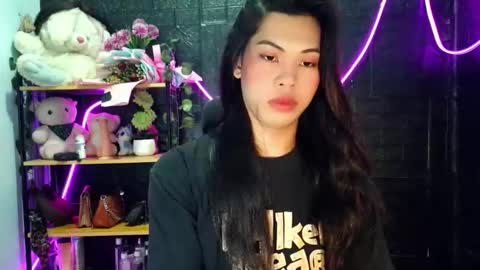 its_chloe20 online show from 05-13-26, 04:15