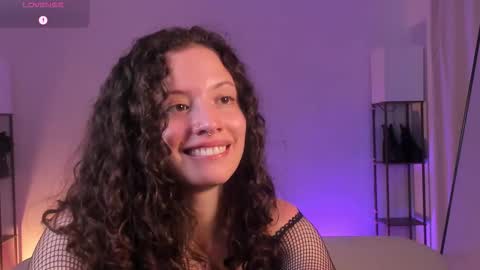 Snapshot of its_marie chatting on 11-30-25, 10:36 Maria online show from 11-30-25, 10:36