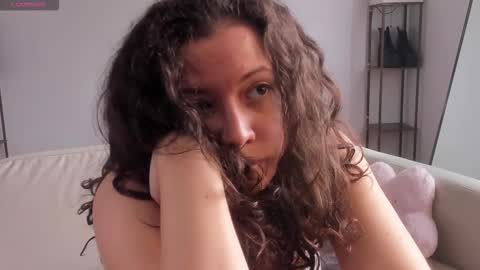 Snapshot of its_marie chatting on 12-02-25, 02:23 Maria online show from 12-02-25, 02:23