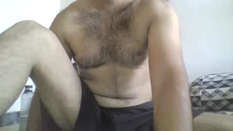 Snapshot of its_me_2323 chatting on 06-11-26, 05:16 its_me_2323 online show from 06-11-26, 05:16