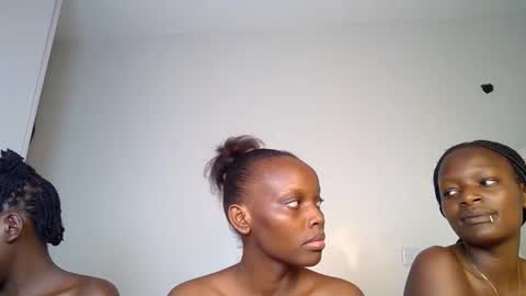 Snapshot of its_metney chatting on 05-08-26, 02:55 Metney online show from 05-08-26, 02:55