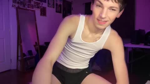 Snapshot of its_rowan chatting on 02-02-26, 01:59 Rowan online show from 02-02-26, 01:59