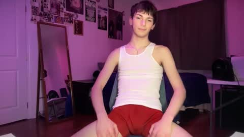 Snapshot of its_rowan chatting on 02-25-26, 03:49 Rowan online show from 02-25-26, 03:49