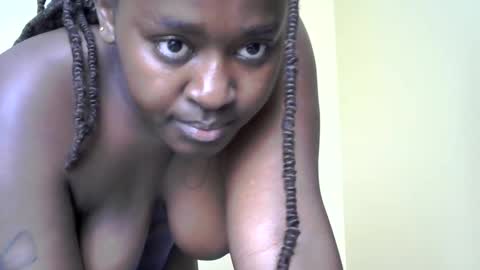 Snapshot of its_sweet chatting on 01-30-25, 10:19 BigAss horny online show from 01-30-25, 10:19