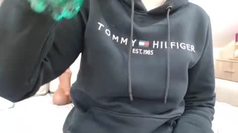 Busty mommy online show from 11-09-25, 04:27