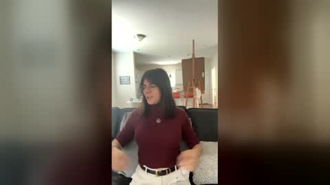 itschloelaurent online show from 05-04-26, 03:30