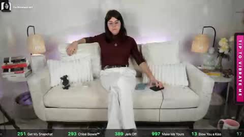 itschloelaurent online show from 05-25-26, 03:45