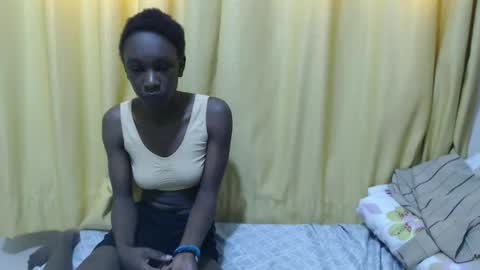 Laynne online show from 10-08-25, 10:24