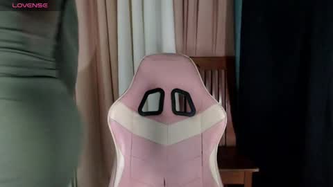 itsme_abby69 online show from 05-20-26, 04:57