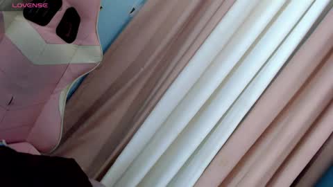 itsme_abby69 online show from 05-28-26, 03:04
