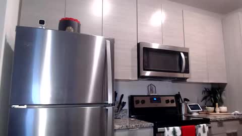 Alexis Rae online show from 12-04-25, 09:45