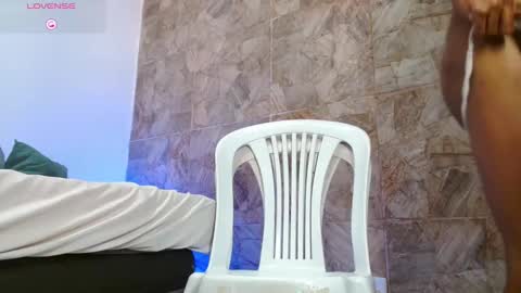 Snapshot of itsmikenoir chatting on 10-13-25, 01:44 Limited offer 50    online show from 10-13-25, 01:44