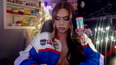 Nicki Foxx online show from 12-10-24, 12:06