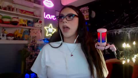 Nicki Foxx online show from 01-21-25, 10:08