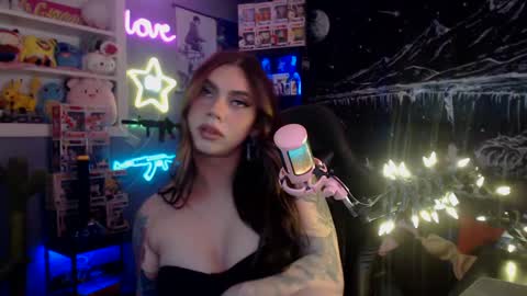Nicki Foxx online show from 01-26-25, 11:08
