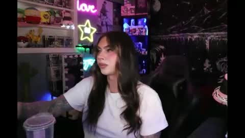 Nicki Foxx online show from 01-31-25, 08:01