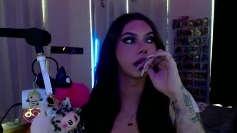 Nicki Foxx online show from 05-15-26, 12:17