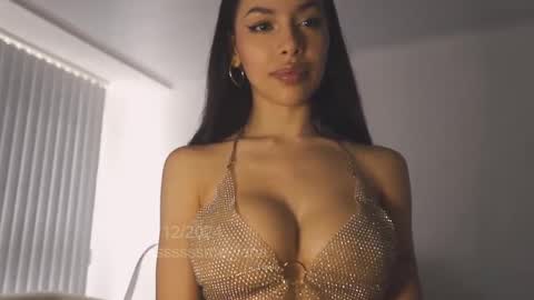 itsssssssme_lana online show from 12-31-24, 04:46