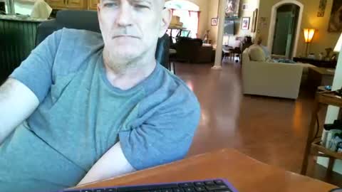 Snapshot of itsxxxtc chatting on 06-03-26, 02:44 itsxxxtc online show from 06-03-26, 02:44