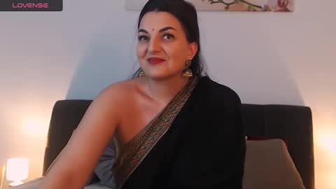 Snapshot of itsyourlady chatting on 12-04-24, 10:13 Melissa Khaan online show from 12-04-24, 10:13