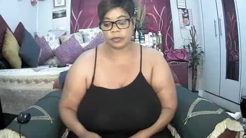 itumeleng74 online show from 02-18-25, 03:43