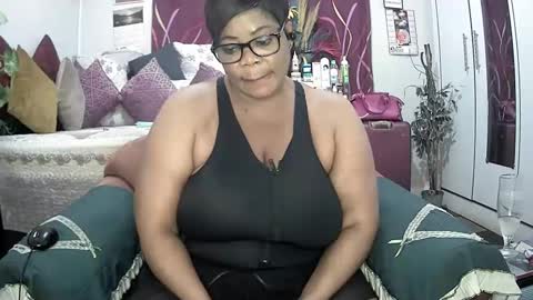 itumeleng74 online show from 02-25-25, 04:53