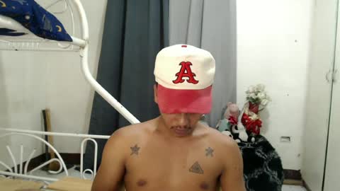 Snapshot of itzme_jhonfred chatting on 06-19-26, 02:21 Jhonfred online show from 06-19-26, 02:21